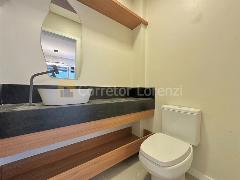 Sobrado novo e mobiliado, no bairro Hamburgo Velho: 6ª foto da galeria de imagens do imóvel