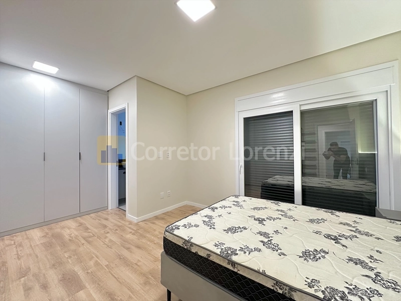 Sobrado novo e mobiliado, no bairro Hamburgo Velho: 10ª foto da galeria de imagens do imóvel