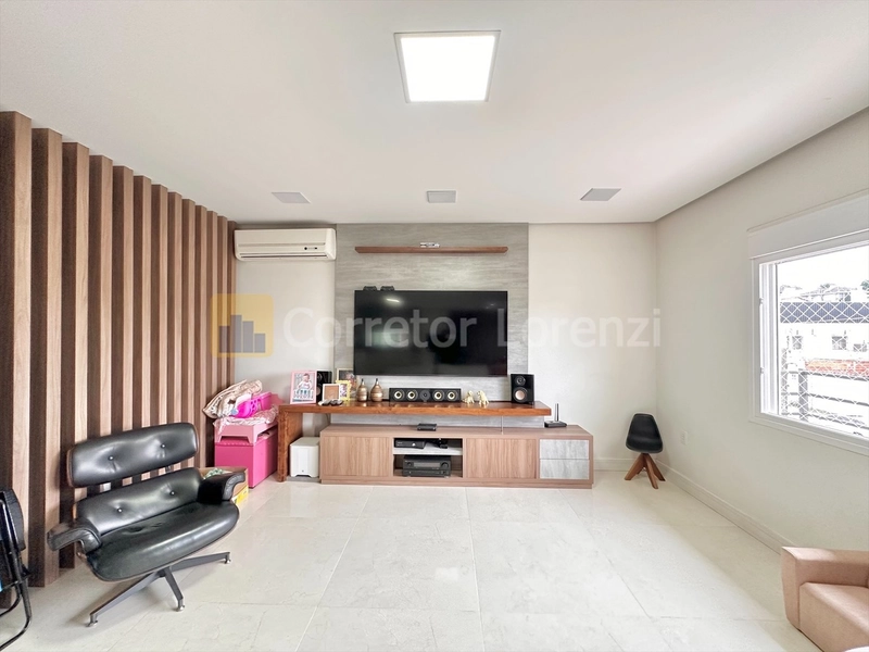 Linda casa com 3 dormitórios no bairro Ideal em Novo Hamburgo: 2ª foto da galeria de imagens do imóvel