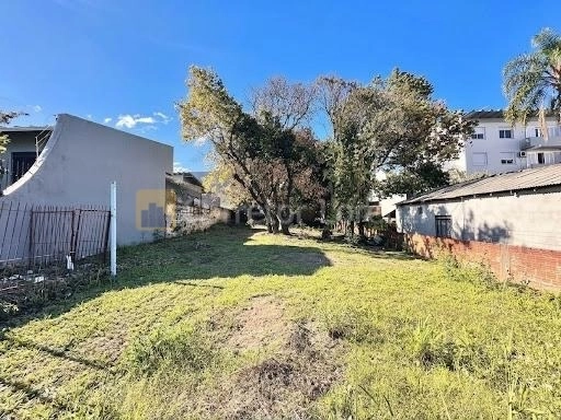 Terreno plano com 429 m² no bairro Boa Vista