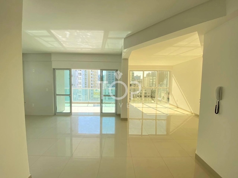 EXCELENTE APARTAMENTO REGIÃO CENTRAL MEIA PRAIA: 15ª foto da galeria de imagens do imóvel
