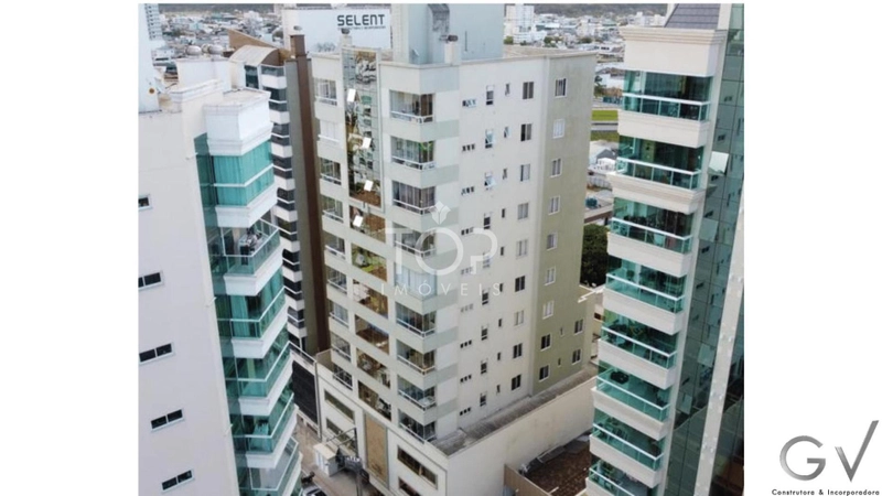 APTO 3 SUÍTES E 3 VAGAS MOBILIADO EM MEIA PRAIA : 27ª foto da galeria de imagens do imóvel