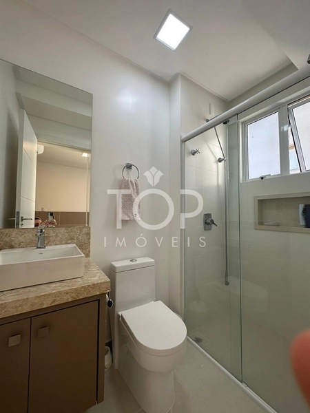 LINDO APARTAMENTO MEIA PRAIA, QUADRA DO MAR!: 7ª foto da galeria de imagens do imóvel