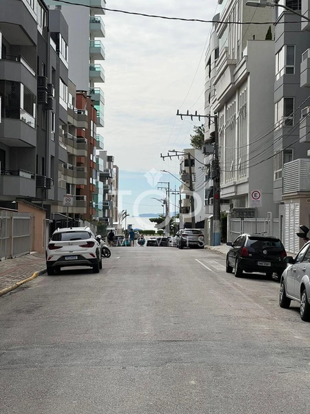 ALTO PADRÃO NA QUADRA DO MAR: 1ª foto da galeria de imagens do imóvel