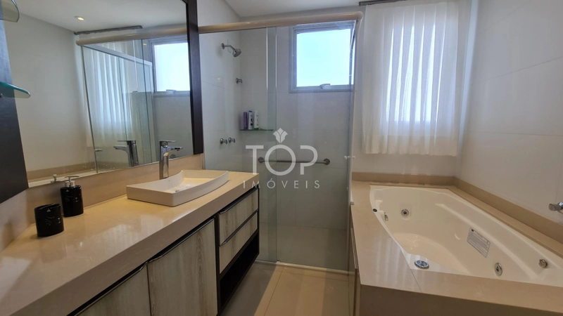 APARTAMENTO FRENTE AVENIDA ALTO PADRAO MEIA PRAIA: 26ª foto da galeria de imagens do imóvel