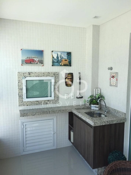 APARTAMENTO PRONTO COM 3 SUITES EM MEIA PRAIA : 3ª foto da galeria de imagens do imóvel