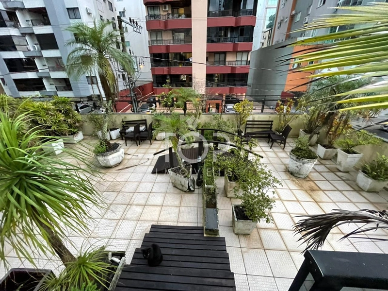 APARTAMENTO COM TERRAÇO EM MEIA PRAIA : 8ª foto da galeria de imagens do imóvel