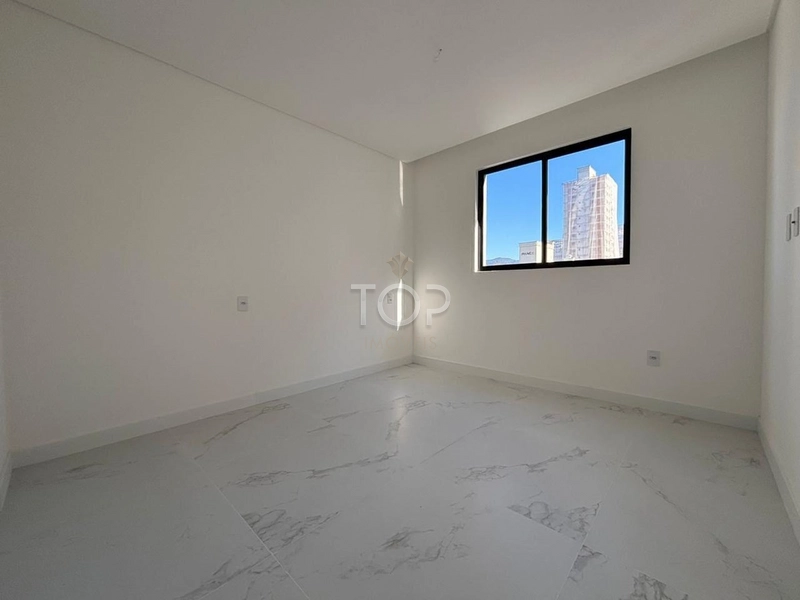 APARTAMENTO PRONTO EM MEIA PRAIA: 10ª foto da galeria de imagens do imóvel