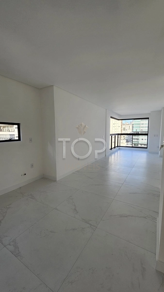 APARTAMENTO PRONTO EM MEIA PRAIA: 7ª foto da galeria de imagens do imóvel