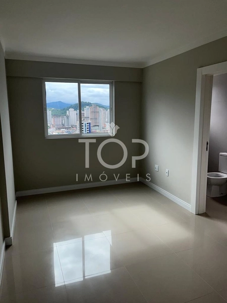 APARTAMENTO ULTIMO ANDAR EM MEIA PRAIA: 25ª foto da galeria de imagens do imóvel