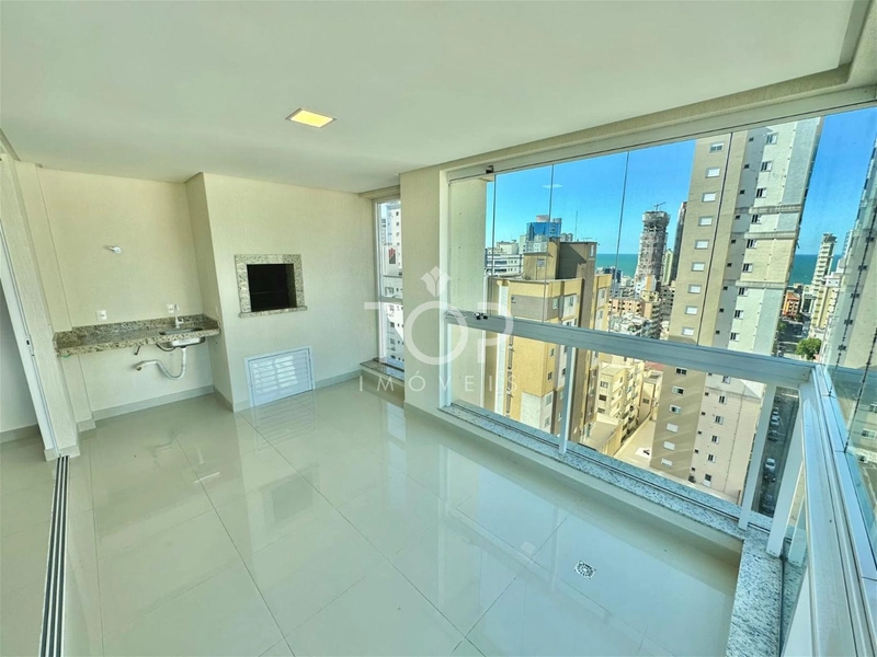 APARTAMENTO DE FRENTE PARA AVENIDA - MEIA PRAIA: 4ª foto da galeria de imagens do imóvel