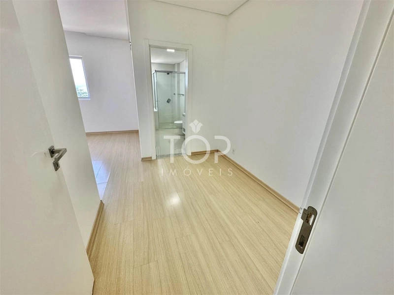 APARTAMENTO DE FRENTE PARA AVENIDA - MEIA PRAIA: 17ª foto da galeria de imagens do imóvel