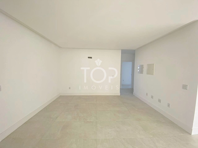 APARTAMENTO PRONTO QUADRA MAR EM MEIA PRAIA: 17ª foto da galeria de imagens do imóvel