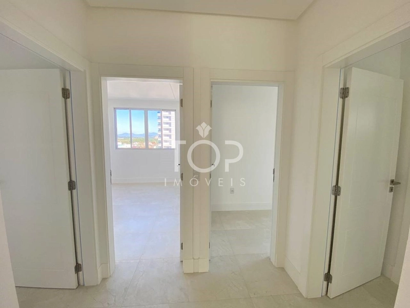 APARTAMENTO PRONTO QUADRA MAR EM MEIA PRAIA: 32ª foto da galeria de imagens do imóvel
