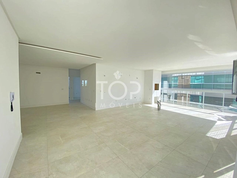 APARTAMENTO PRONTO QUADRA MAR EM MEIA PRAIA: 16ª foto da galeria de imagens do imóvel