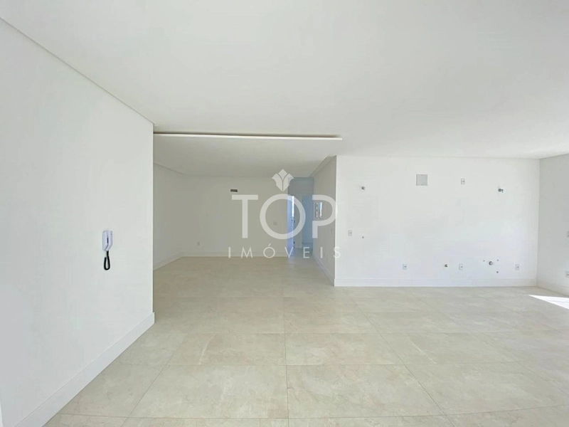 APARTAMENTO PRONTO QUADRA MAR EM MEIA PRAIA: 18ª foto da galeria de imagens do imóvel