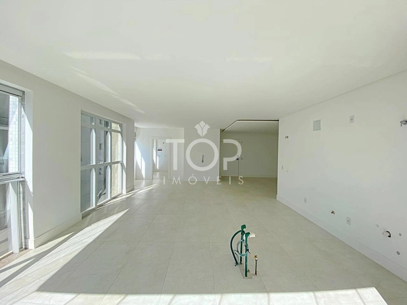 APARTAMENTO PRONTO QUADRA MAR EM MEIA PRAIA: 35ª foto da galeria de imagens do imóvel