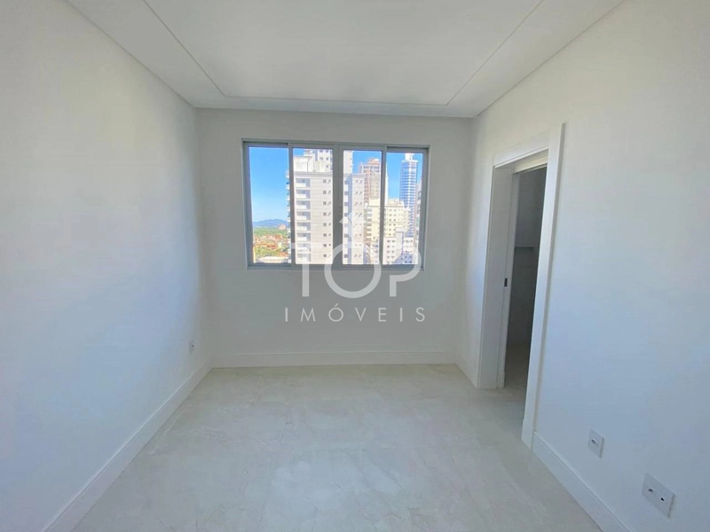 APARTAMENTO PRONTO QUADRA MAR EM MEIA PRAIA: 25ª foto da galeria de imagens do imóvel