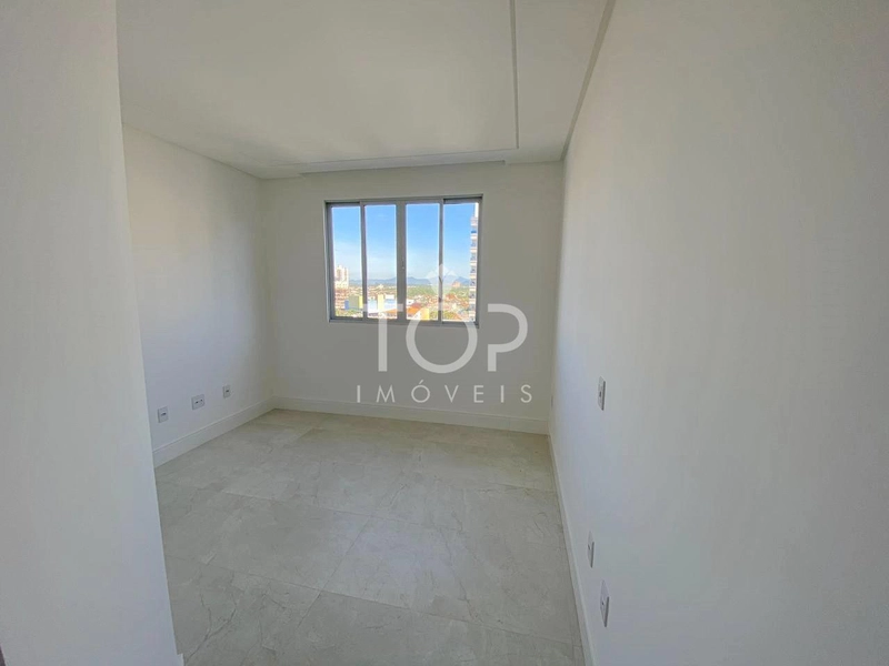 APARTAMENTO PRONTO QUADRA MAR EM MEIA PRAIA: 23ª foto da galeria de imagens do imóvel
