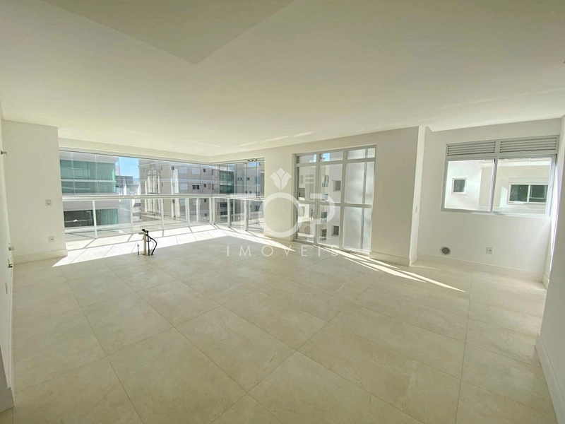 APARTAMENTO PRONTO QUADRA MAR EM MEIA PRAIA: 36ª foto da galeria de imagens do imóvel