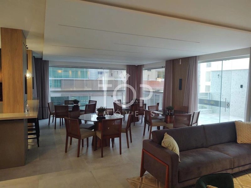 APARTAMENTO PRONTO QUADRA MAR EM MEIA PRAIA: 2ª foto da galeria de imagens do imóvel