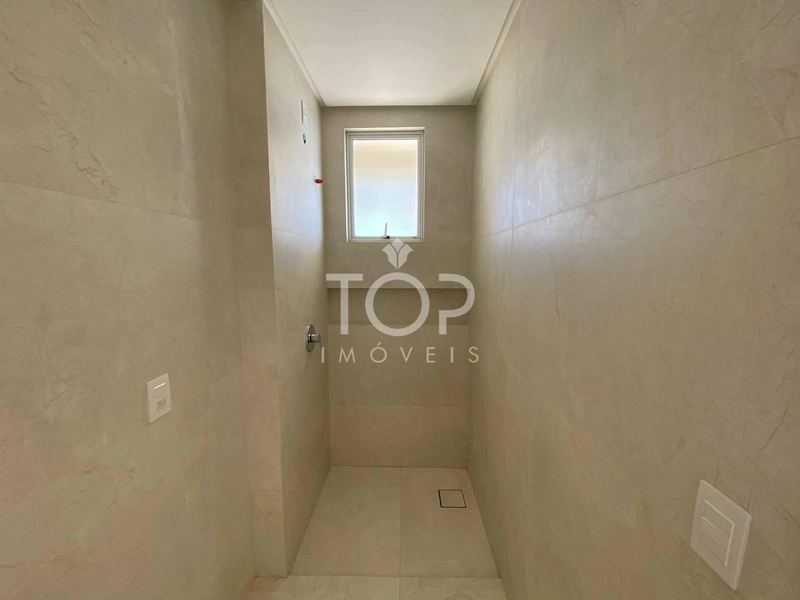 APARTAMENTO PENTHOUSE QUADRA MAR EM MEIA PRAIA: 16ª foto da galeria de imagens do imóvel
