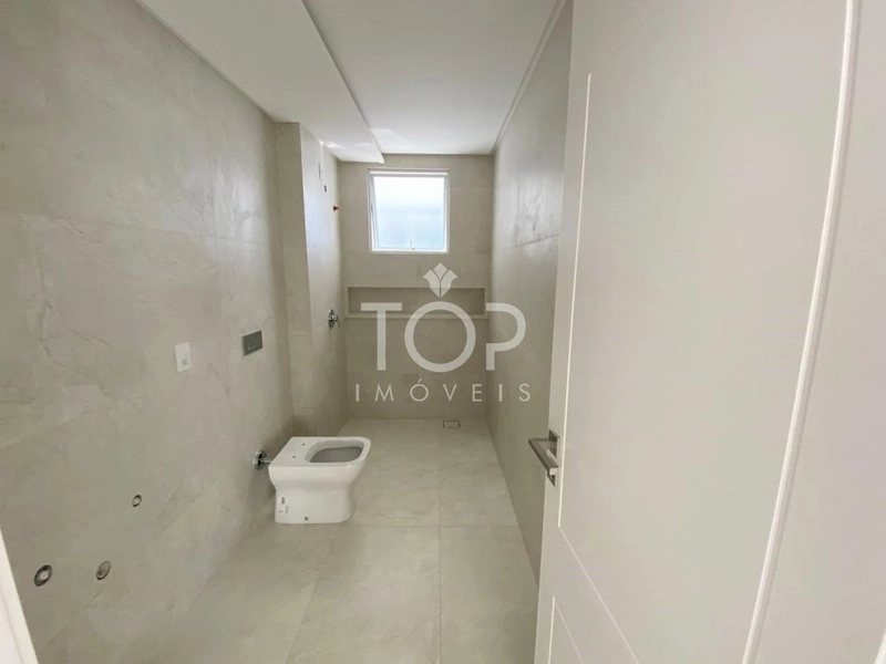 APARTAMENTO PENTHOUSE QUADRA MAR EM MEIA PRAIA: 19ª foto da galeria de imagens do imóvel