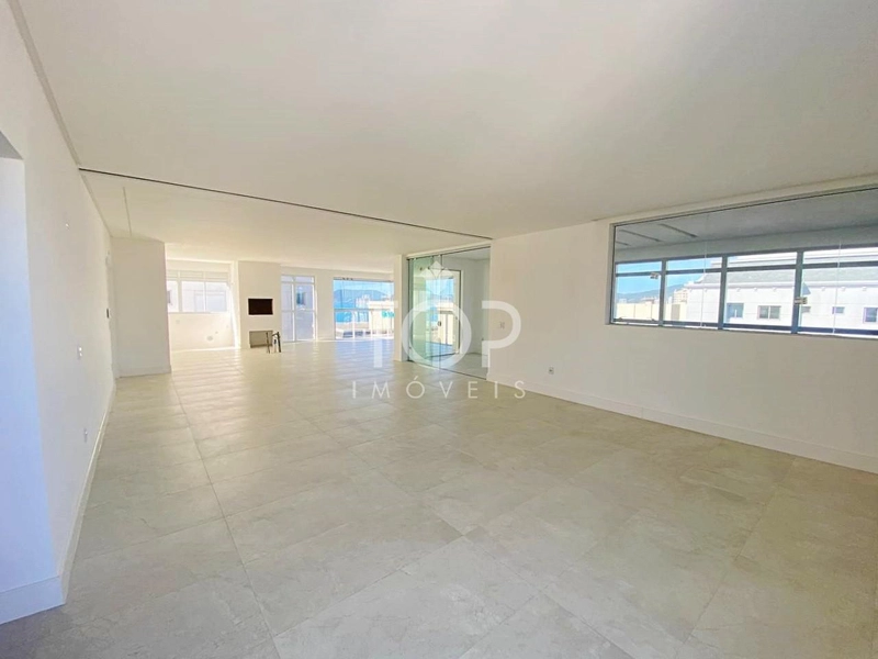APARTAMENTO PENTHOUSE QUADRA MAR EM MEIA PRAIA: 32ª foto da galeria de imagens do imóvel