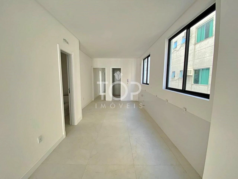 APARTAMENTO PRONTO PARA MORAR EM MEIA PRAIA : 6ª foto da galeria de imagens do imóvel