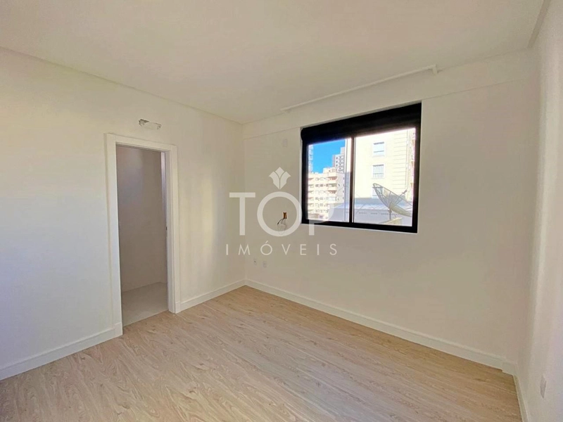APARTAMENTO PRONTO PARA MORAR EM MEIA PRAIA : 15ª foto da galeria de imagens do imóvel