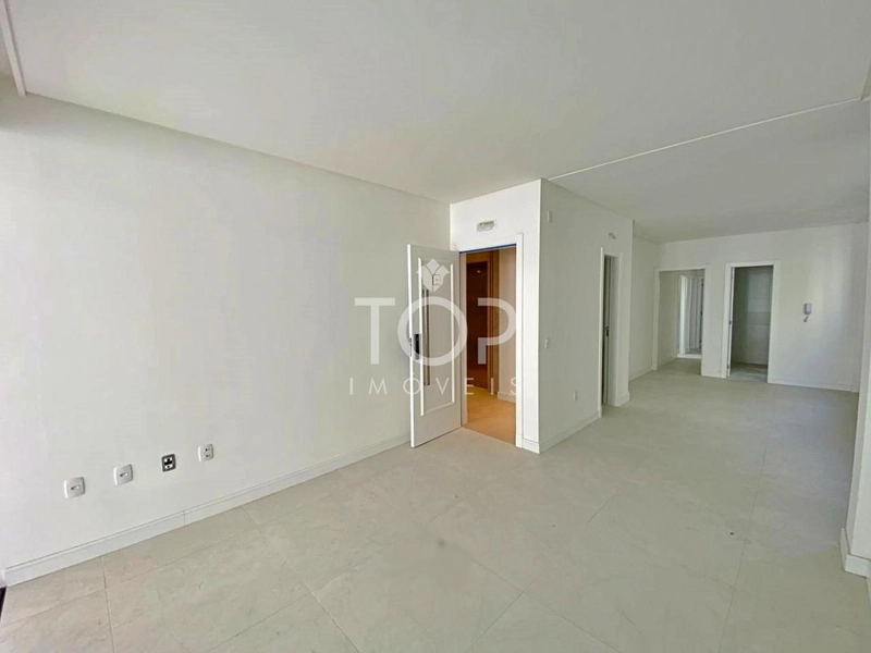 APARTAMENTO PRONTO PARA MORAR EM MEIA PRAIA : 7ª foto da galeria de imagens do imóvel