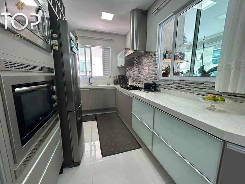LINDO APARTAMENTO FINAMENTE MOBILIADO: 4ª foto da galeria de imagens do imóvel