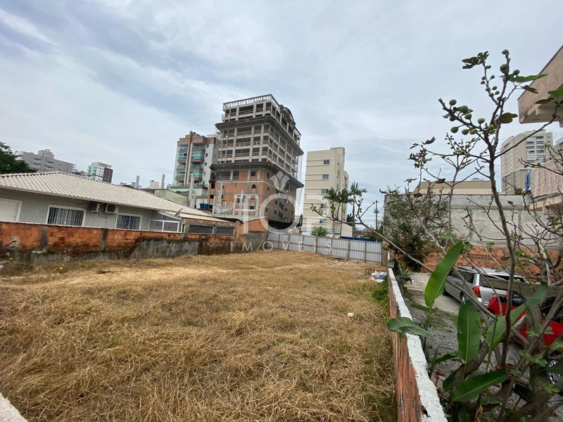 TERRENO EM MEIA PRAIA: 2ª foto da galeria de imagens do imóvel