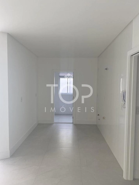 APARTAMENTO COM 3 SUITES E 2 VAGAS EM MEIA PRAIA: 22ª foto da galeria de imagens do imóvel