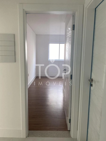 APARTAMENTO COM 3 SUITES E 2 VAGAS EM MEIA PRAIA: 17ª foto da galeria de imagens do imóvel