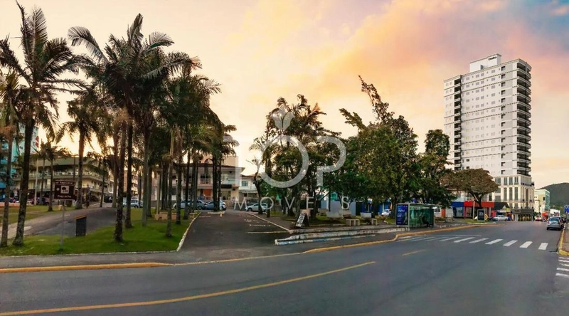 ALTO PADRÃO NO CENTRO, 04 SUÍTES !!!: 13ª foto da galeria de imagens do imóvel