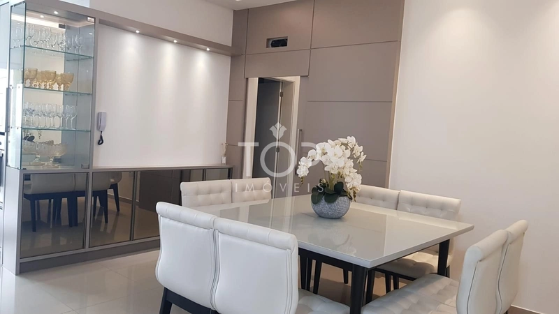 AMPLO APARTAMENTO MOBILIADO E DECORADO: 1ª foto da galeria de imagens do imóvel
