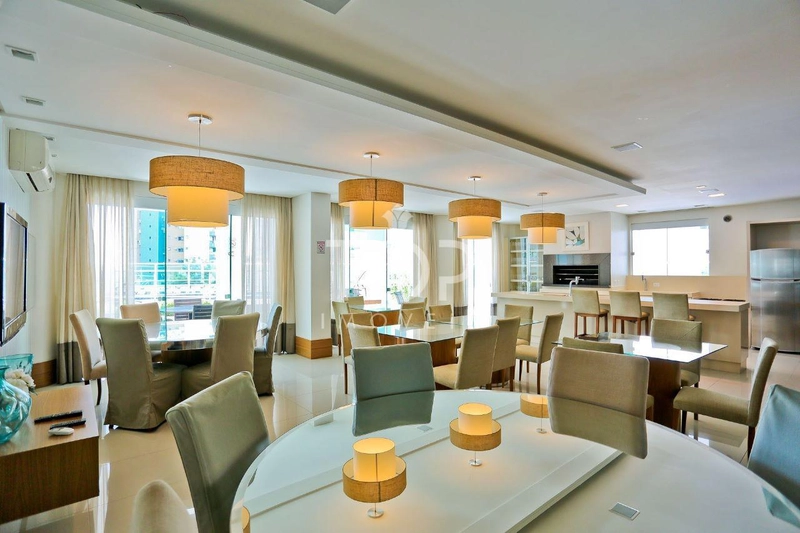 APARTAMENTO DUPLEX FRENTE MAR - BALNEÁRIO CAMBORIÚ: 5ª foto da galeria de imagens do imóvel