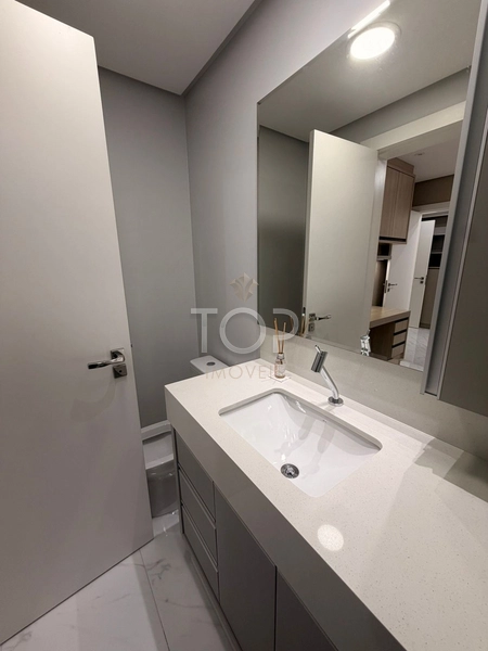 MOBILIADO COM VISTA PARA O MAR EM MEIA PRAIA: 55ª foto da galeria de imagens do imóvel