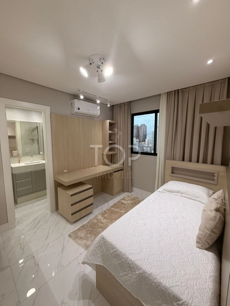 MOBILIADO COM VISTA PARA O MAR EM MEIA PRAIA: 15ª foto da galeria de imagens do imóvel