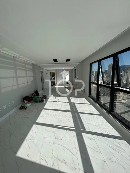 AMPLO APARTAMENTO COM INCRÍVEL VISTA MAR: 14ª foto da galeria de imagens do imóvel