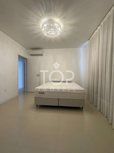 APARTAMENTO 3 SUITES EM MEIA PRAIA MOBILIADO: 8ª foto da galeria de imagens do imóvel
