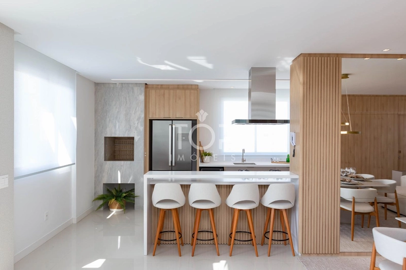 COBERTURA DUPLEX MOBILIADA : 2ª foto da galeria de imagens do imóvel
