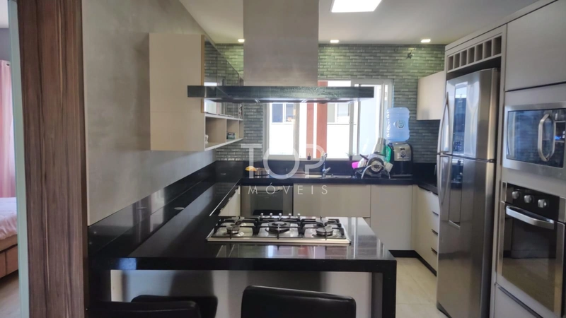 CASA EM BOMBINHAS - SC: 19ª foto da galeria de imagens do imóvel