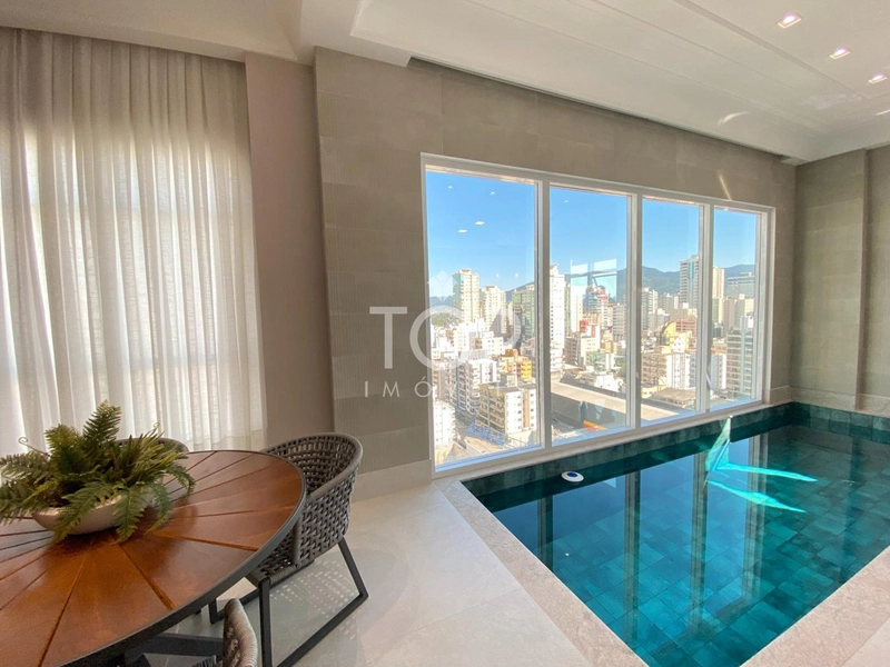 DUPLEX QUADRA MAR COM PISCINA, VISTA MAR MOBILIADO: 1ª foto da galeria de imagens do imóvel