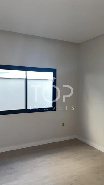 LINDA CASA EM TIJUCAS: 2ª foto da galeria de imagens do imóvel