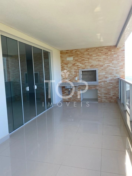 LINDO APARTAMENTO QUADRA MAR EM MEIA PRAIA!: 1ª foto da galeria de imagens do imóvel