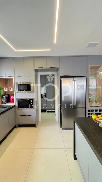 APARTAMENTO COM TERRAÇO E 3 SUITES EM MEIA PRAIA: 11ª foto da galeria de imagens do imóvel