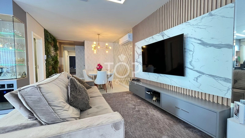 APARTAMENTO COM TERRAÇO E 3 SUITES EM MEIA PRAIA: 15ª foto da galeria de imagens do imóvel