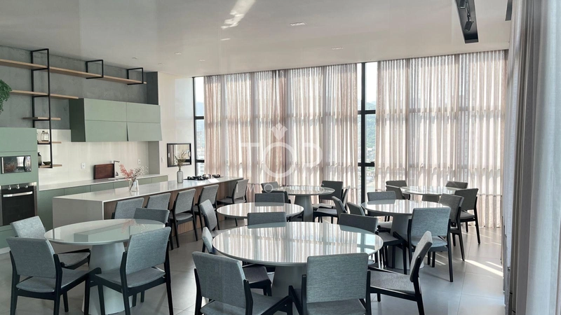 APARTAMENTO COM TERRAÇO E 3 SUITES EM MEIA PRAIA: 6ª foto da galeria de imagens do imóvel